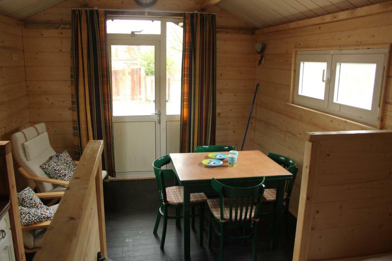 Chalet - Camping 't Dekske Wintelre Eksteriør bilde