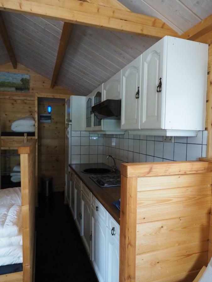Chalet - Camping 't Dekske Wintelre Eksteriør bilde